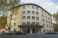 Hotel San Giovanni Roma Hotels near Arch of Constantine