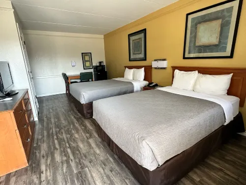 Baymont by Wyndham Nacogdoches Near University Hotels in Nacogdoches