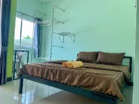 Phing Phing Apartment Hotels near King Mongkut Memorial Park of Science and Technology at Waghor