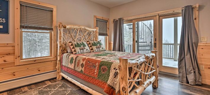 Rustic 3-Story Pittsburg Cabin w/ Lake & Mtn Views Hotels in Coos County
