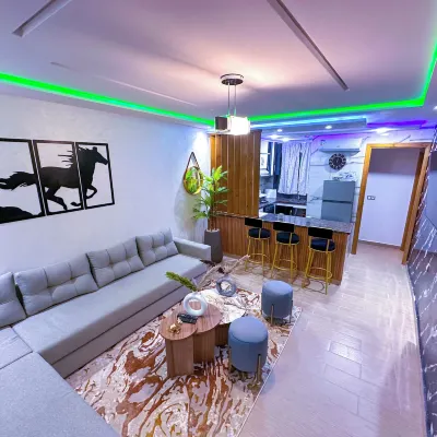 Veluxa - Luxury Holiday Homes - Centric Flat Hotels near Souk al Idrissia