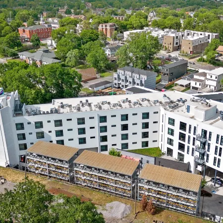 Harthall Hotel Отели рядом с достопримечательностью «Университет Липскомба»