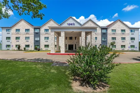 Spark by Hilton Round Rock