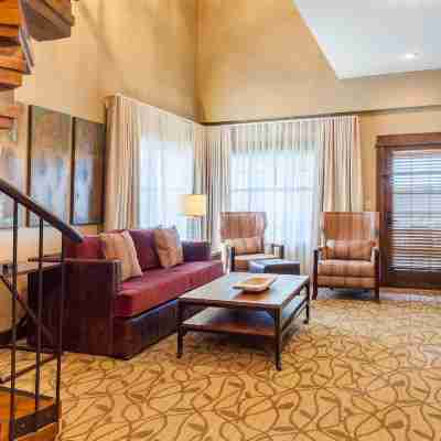 Hilton Grand Vacations Club Paradise Point Hollister Rooms