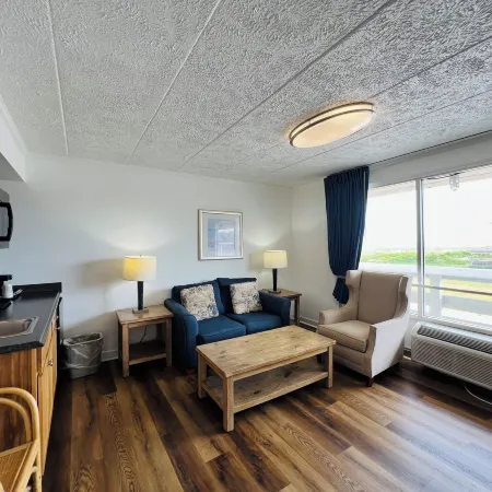 Mariner Inn and Suites