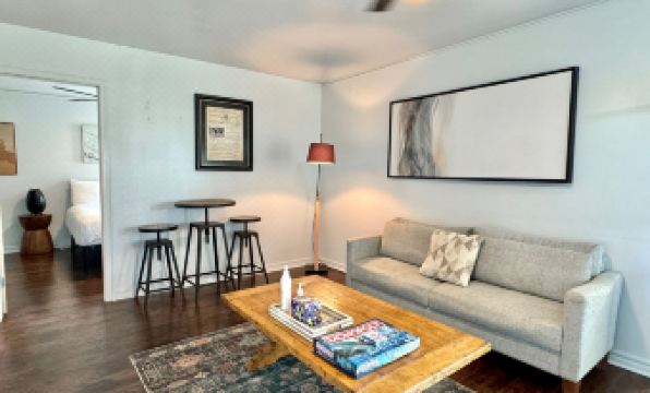 Beautiful Getaway Nears Asian Dist