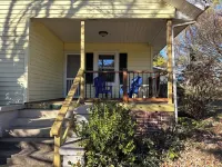 The Vineyard House - Quiet and Quaint Full House Hotels in Toast