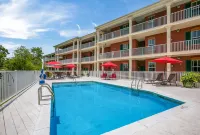 Water Street Hotel & Marina, Ascend Hotel Collection Hotels in Apalachicola