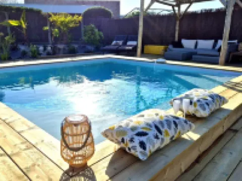 Charming villa - Swimming pool - Spa - Pond