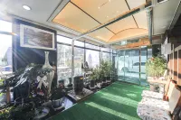 Inje Inje Hotel - parking