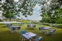 The Fern Seaside Luxurious Tent Resort Daman, Series by Marriott - sarapan