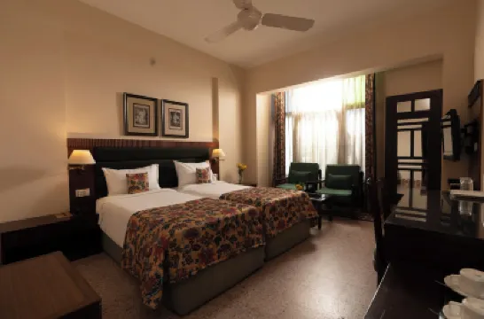 Broadway An Alivaa Collection Hotel Hotels near Diwan-e-Khas, Delhi