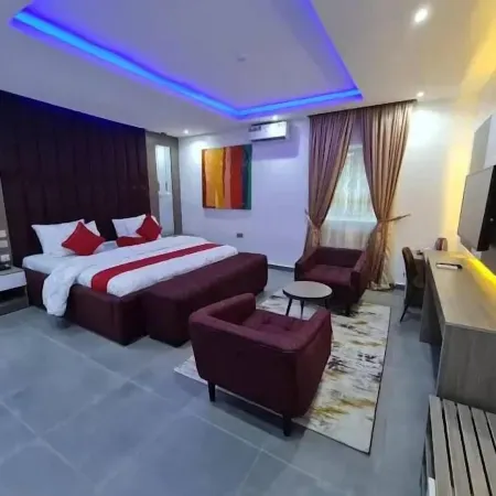Roak Hotels and Apartments