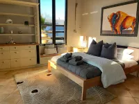 Windhover Suites - 5-Star