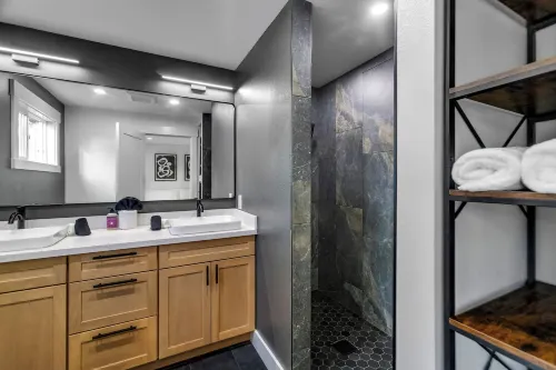 에버렛 워터프런트 근처의 화창한 3베드룸 리트리트