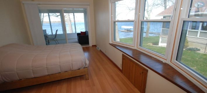 Lake House with Sandy Beach and Amazing Sunsets Hotels in Barry County
