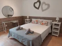 3 Bed Ground Floor Apartment - Sole use of Private Pool & Garden - Cala Galdana