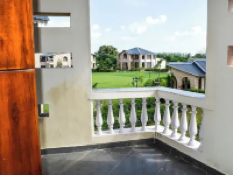 Amaris Greens Resort Hotels in Ramnagar