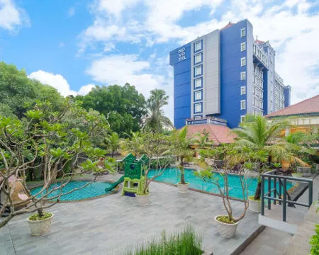 Novotel Solo Hotels in Surakarta