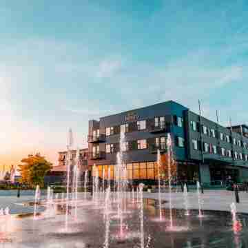 Hotel Indigo SEATTLE EVERETT WATERFRONT by IHG Hotel Exterior