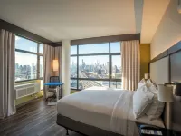 โรงแรม Holiday Inn Express Long Island City E New York บาย IHG โรงแรมใกล้หอสมุดประชาชนนิวยอร์ก