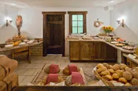 Hotel Antika - Breakfast