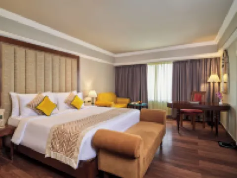 斯沃斯提高級酒店 布巴內斯瓦爾酒店