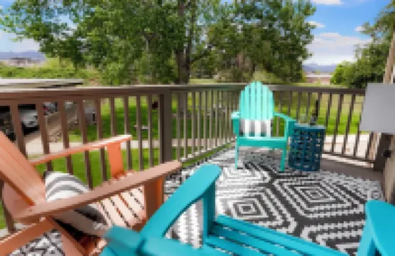 Boulder Retreat w/ Pool & Mountain Views