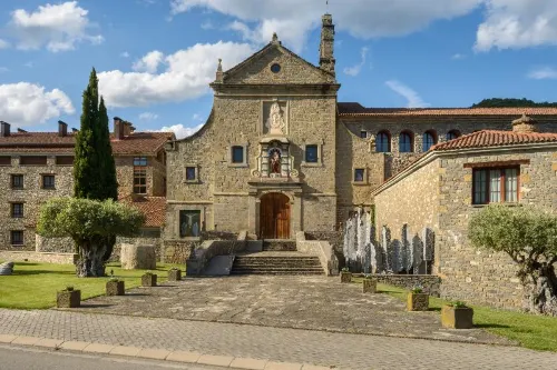Hotel & SPA Monasterio de Boltana Monumento