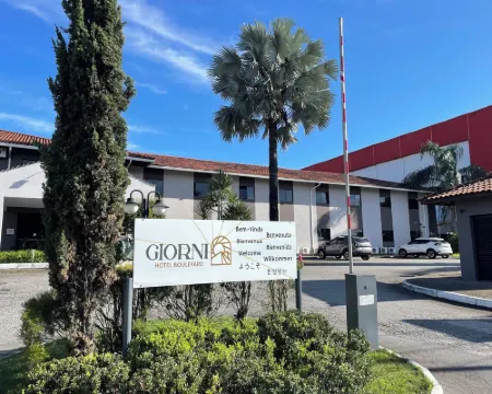 ジョルニ ホテル ブールバード レゼンデのホテル