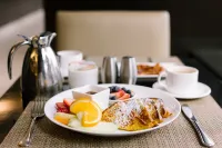 Crowne Plaza Toronto - North York - breakfast