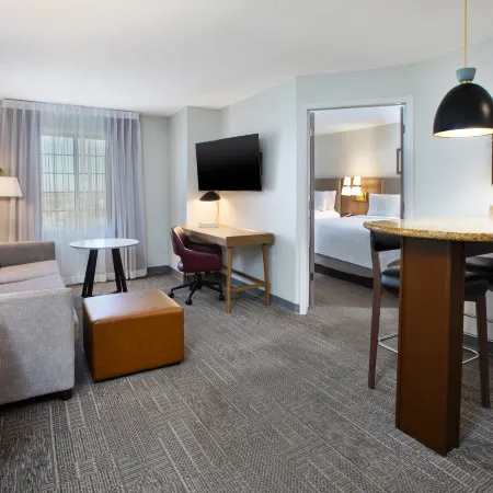 Staybridge Suites LINCOLN NORTHEAST by IHG