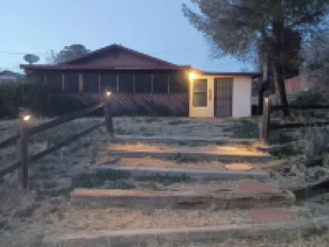 Sonoran Desert Charming 1930's Adobe House, Screened Porch. Hotels in Oracle