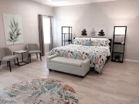 Grace's Place w. Glorious Mountain Views - Updated 1 Level House - Min. 30 Days