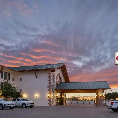 Best Western Plus Swiss Chalet Hotel  Suites