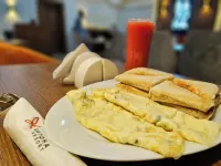 BATOHA RESORT - breakfast