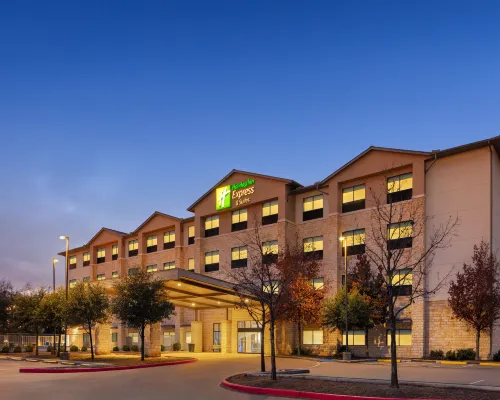Holiday Inn Express & Suites DRIPPING SPRINGS - AUSTIN AREA by IHG Hotels in Dripping Springs