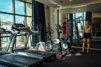 Sarrosa International Hotel and Residential Suites - Gym