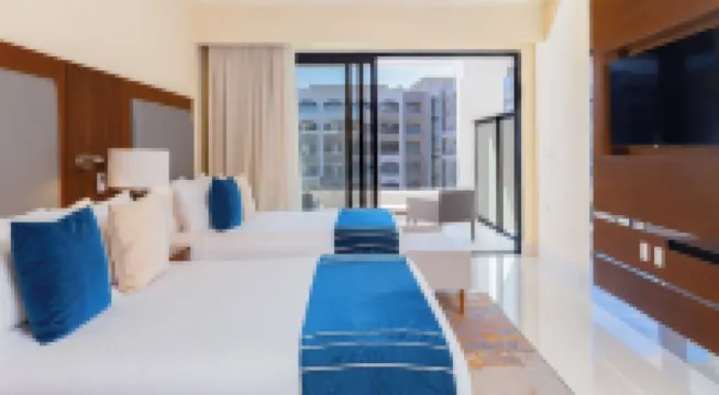 Villa del Arco Beach Resort & Spa