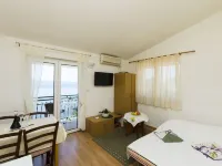 Apartment Smiljana Hotels in Omiš