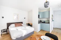 GuestReady - studio direct Champs Elysées