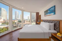 La Beach Hotel Hoteles cerca de Montaña Son Tra (Montaña de los Monos)