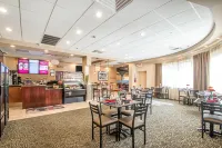 Clarion Inn Elmhurst - Oak Brook Near I-88 I-290 I-294 - breakfast