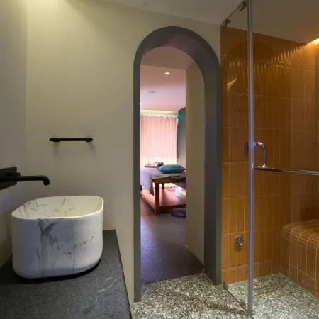 Noah Sky Suites