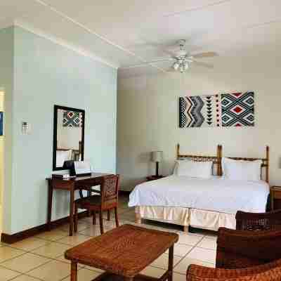 Emafini Country Lodge Rooms