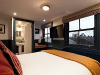 The White Star Tavern Hotels near Westgate