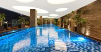 Hotel Melia Makassar - Pools