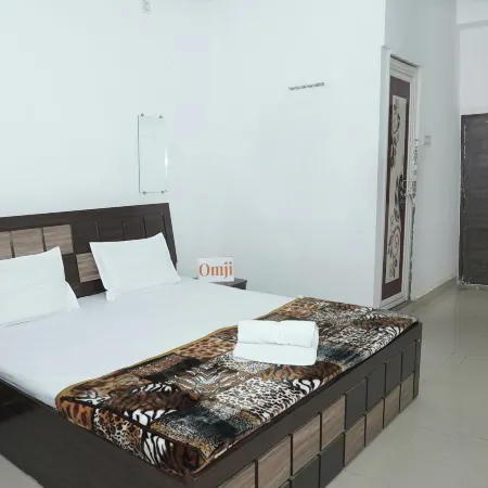 Omji Ashram Varanasi