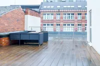 Leeds City-centre 1-bed With Private Roof Terrace