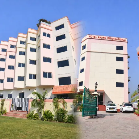 Hotel Anand International